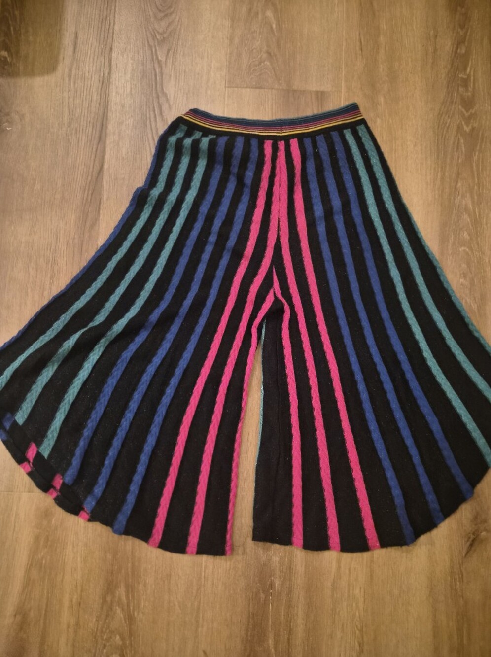 RARE Farm Rio Knit Wide-Leg Knit Pants with Pink & Teal Stripes Medium - Picture 5 of 8